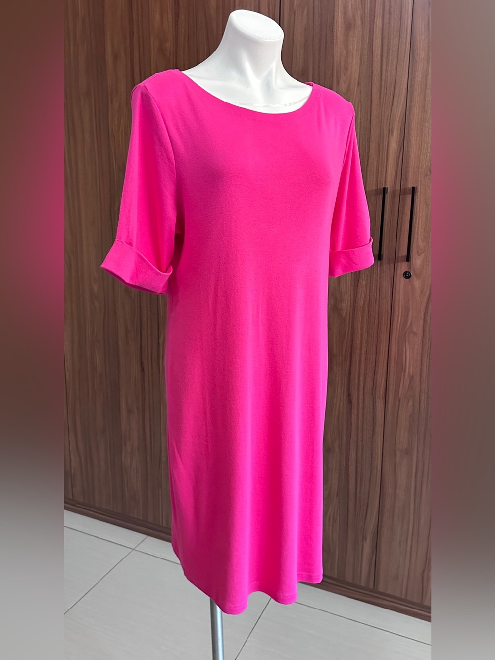 NWT. Karen Scott Sport Women's PINK Fitted Knee Length Short Sleeve Dress LARGE